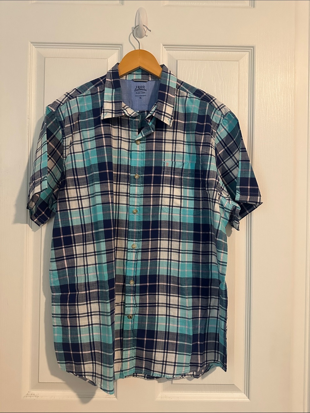 Izod Saltwater Plaid Button-Up Shirt NWOT